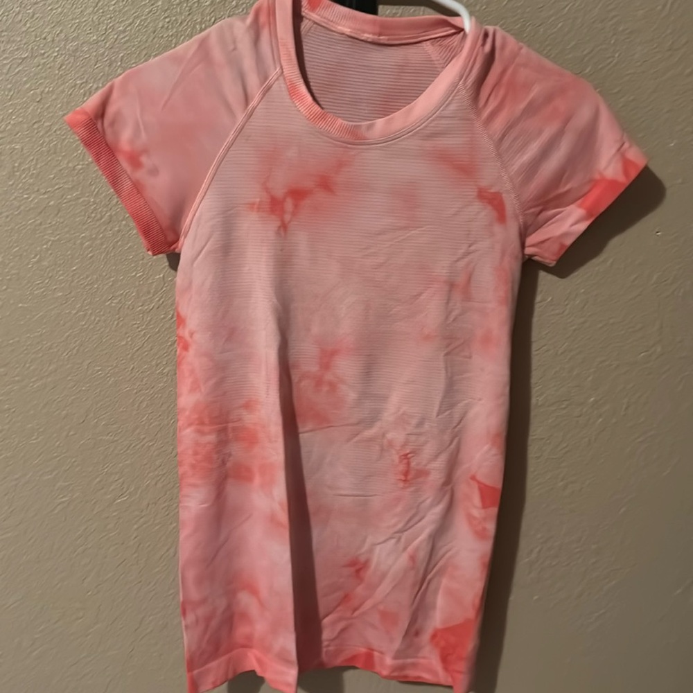 Lululemon Swiftly Tech Short Sleeve Fitted Top